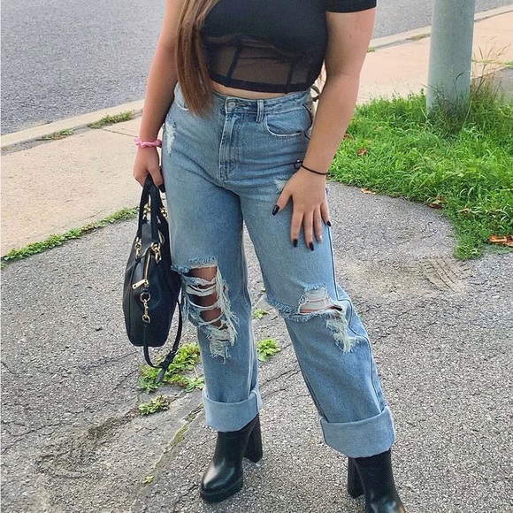 BDG Jeans - Picture 2 of 2